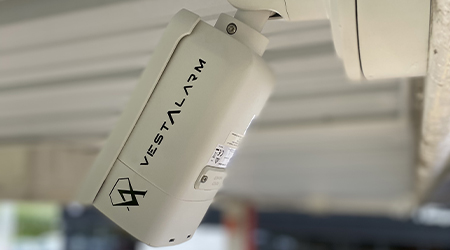 Image '' de Pourquoi ne pas opter pour une tranquillité d’esprit dès maintenant ? Chez VESTALARM, nous sommes là pour vous offrir une sécurité complète et sur-mesure, que vous soyez à la maison ou ailleurs.