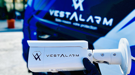 Image '' de Pourquoi ne pas opter pour une tranquillité d’esprit dès maintenant ? Chez VESTALARM, nous sommes là pour vous offrir une sécurité complète et sur-mesure, que vous soyez à la maison ou ailleurs.